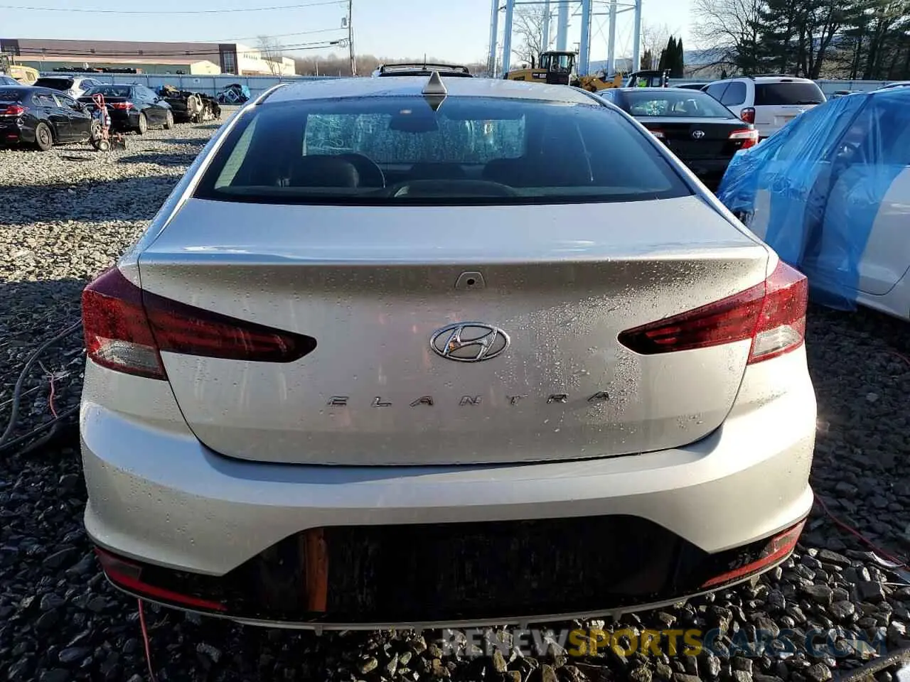 6 Photograph of a damaged car 5NPD84LF0KH436080 HYUNDAI ELANTRA 2019