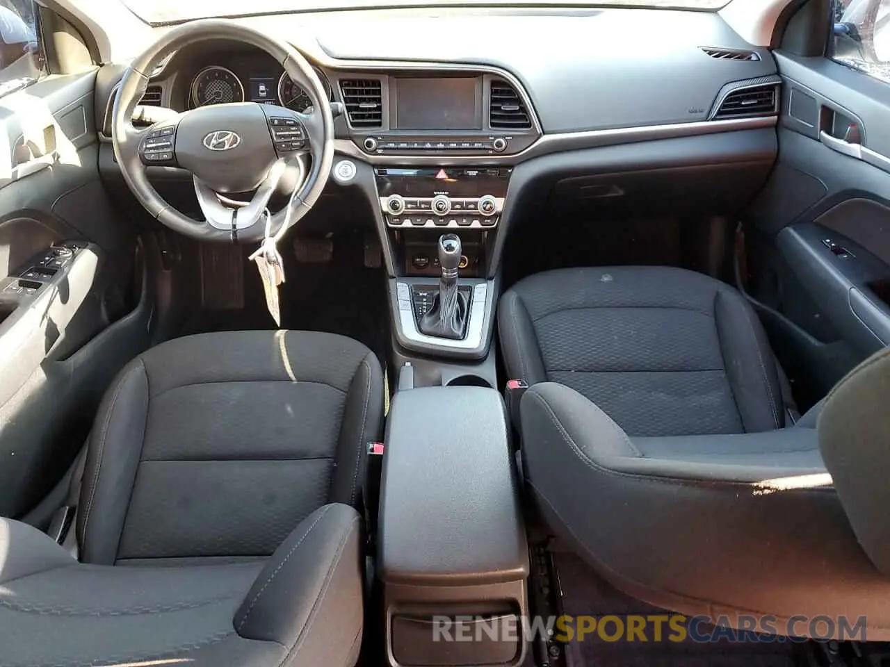 8 Photograph of a damaged car 5NPD84LF0KH436080 HYUNDAI ELANTRA 2019