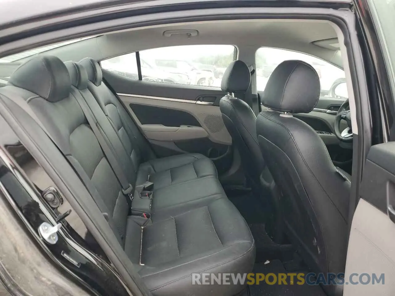 10 Photograph of a damaged car 5NPD84LF0KH439223 HYUNDAI ELANTRA 2019