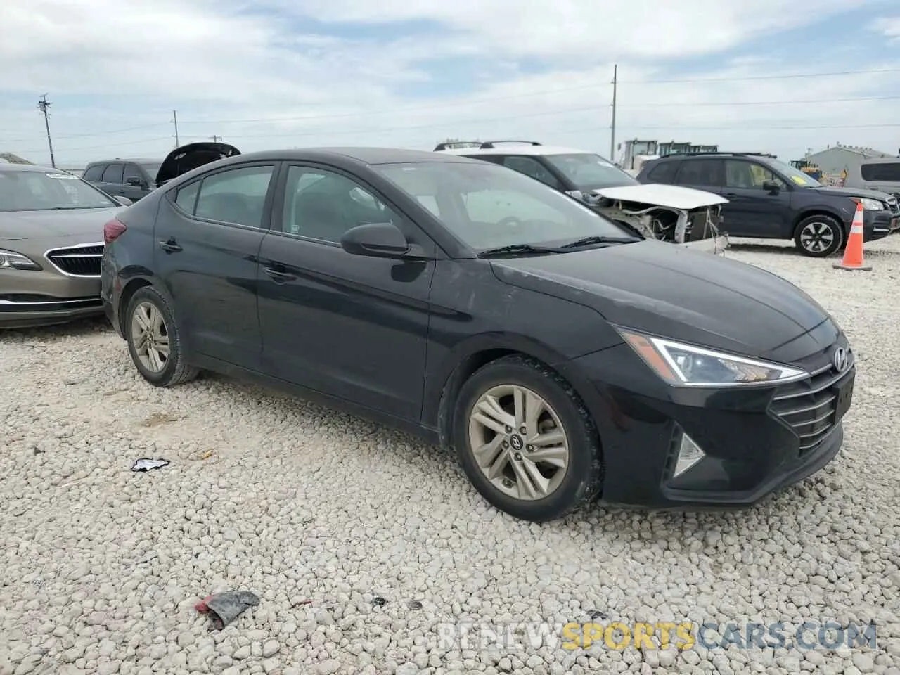 4 Photograph of a damaged car 5NPD84LF0KH439223 HYUNDAI ELANTRA 2019