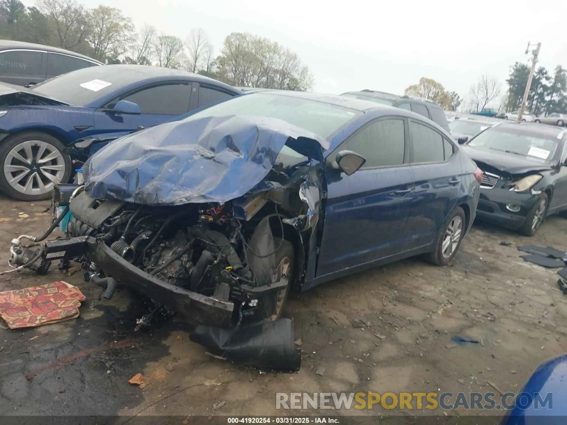2 Photograph of a damaged car 5NPD84LF0KH439822 HYUNDAI ELANTRA 2019