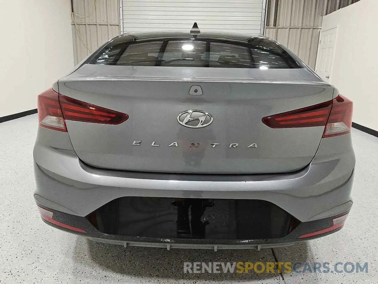 6 Photograph of a damaged car 5NPD84LF0KH440016 HYUNDAI ELANTRA 2019