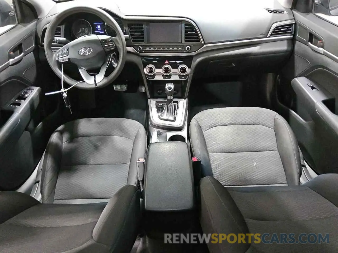 8 Photograph of a damaged car 5NPD84LF0KH440016 HYUNDAI ELANTRA 2019
