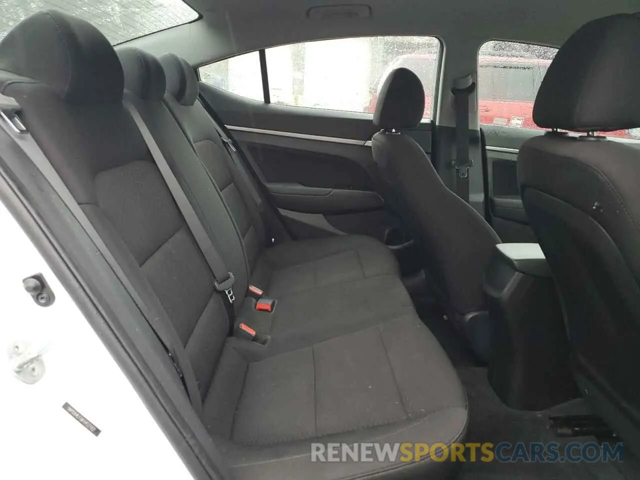 10 Photograph of a damaged car 5NPD84LF0KH452182 HYUNDAI ELANTRA 2019