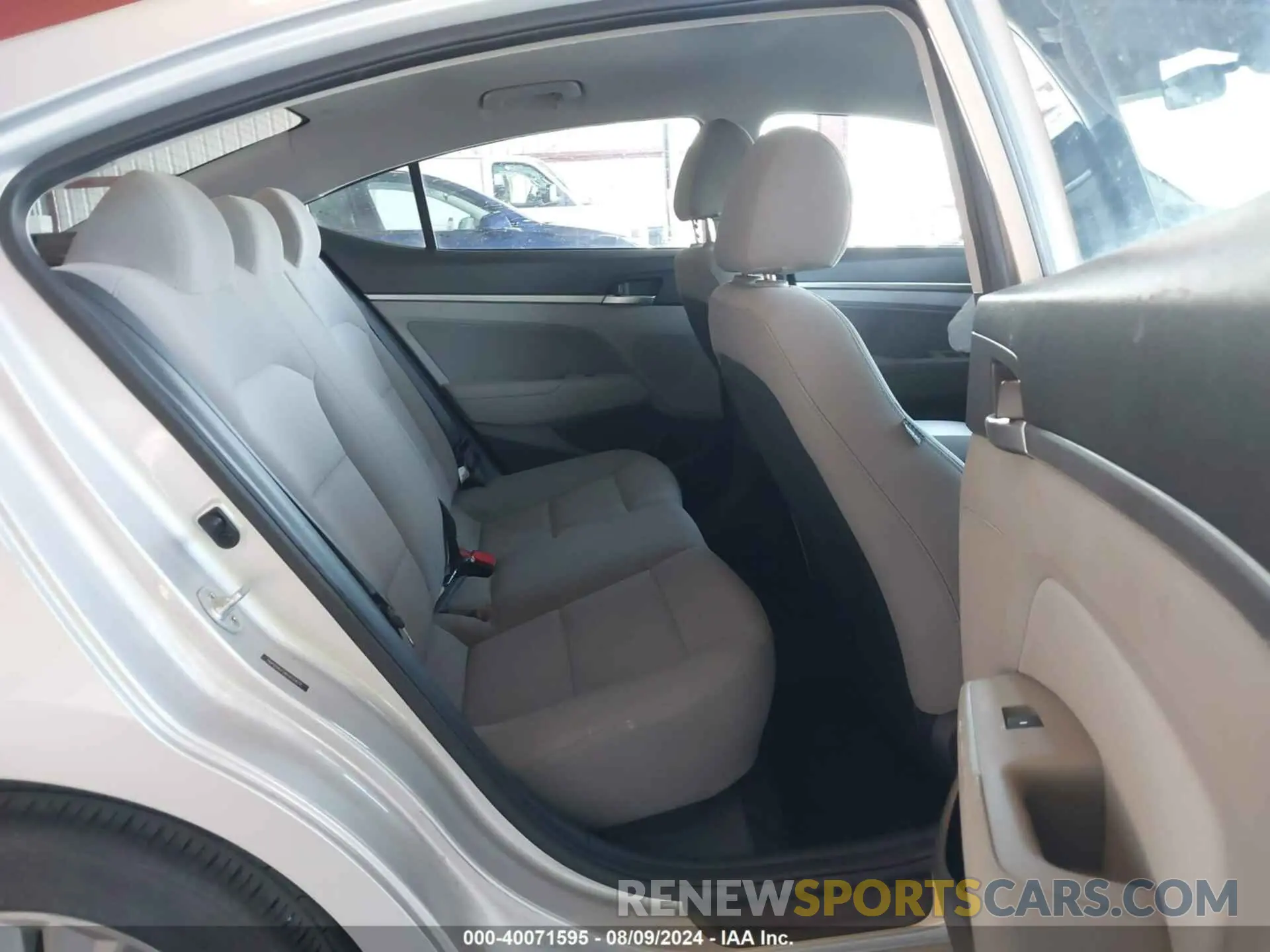 8 Photograph of a damaged car 5NPD84LF0KH455874 HYUNDAI ELANTRA 2019