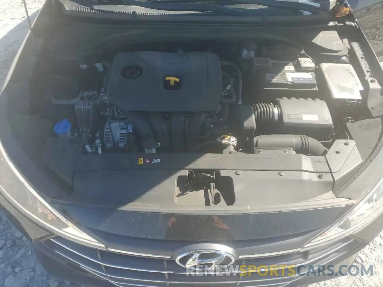 13 Photograph of a damaged car 5NPD84LF0KH463165 HYUNDAI ELANTRA 2019