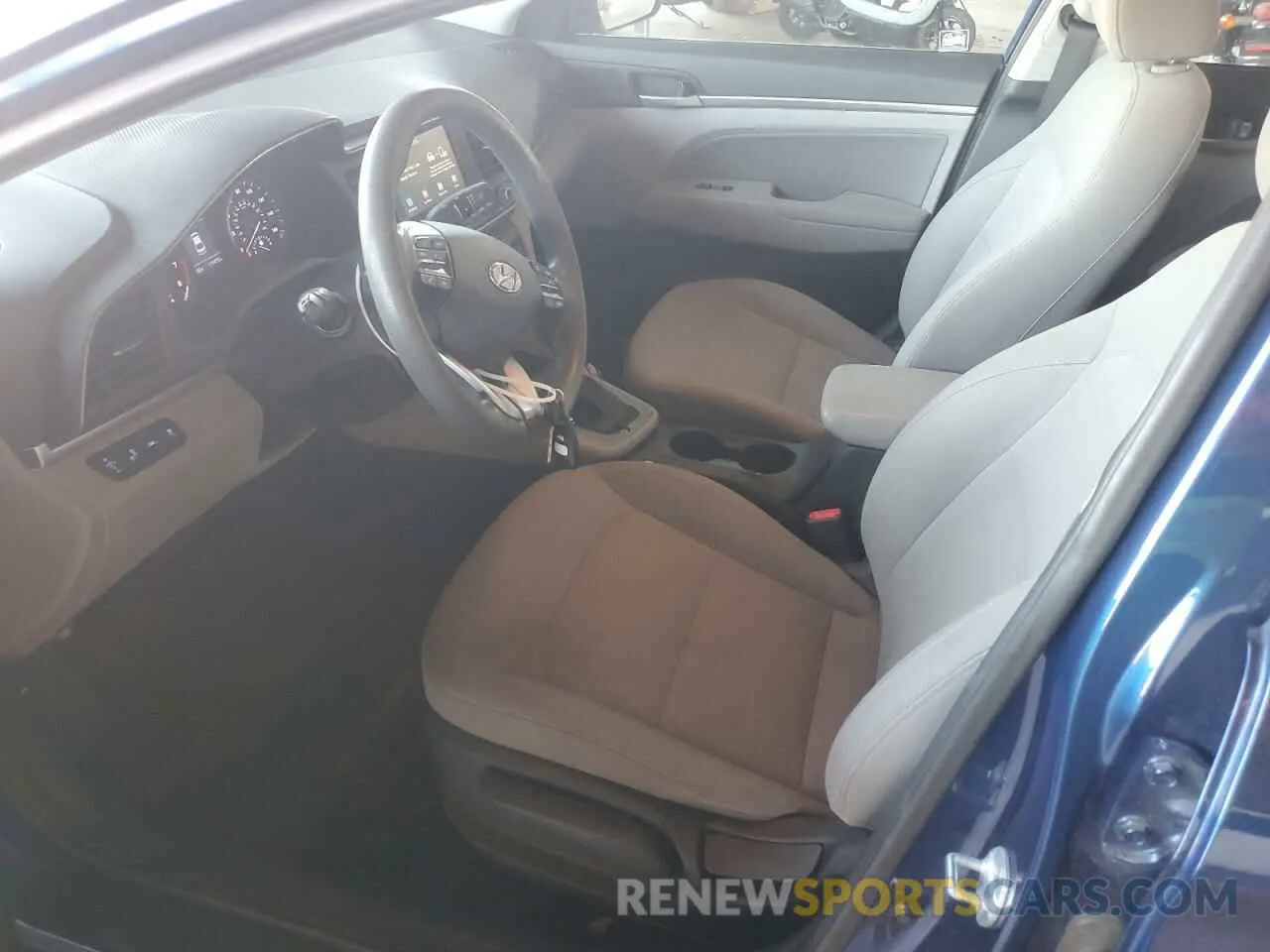 7 Photograph of a damaged car 5NPD84LF0KH465742 HYUNDAI ELANTRA 2019