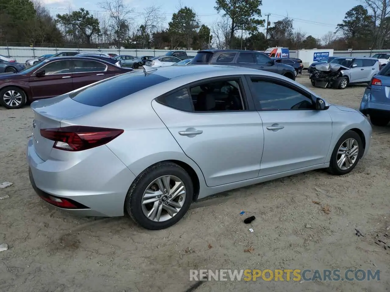 3 Photograph of a damaged car 5NPD84LF0KH470911 HYUNDAI ELANTRA 2019