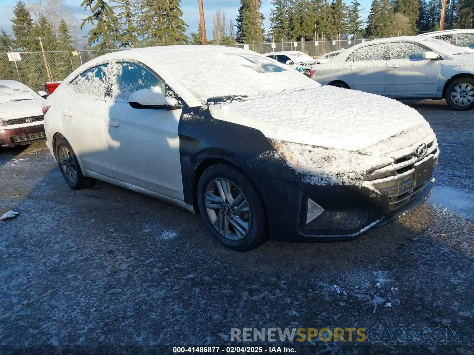 1 Photograph of a damaged car 5NPD84LF0KH471847 HYUNDAI ELANTRA 2019