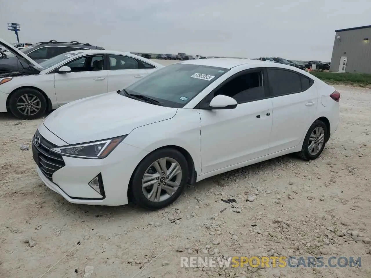 1 Photograph of a damaged car 5NPD84LF0KH475574 HYUNDAI ELANTRA 2019