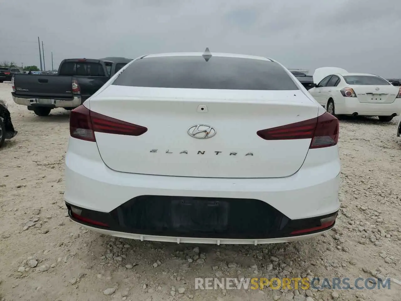 6 Photograph of a damaged car 5NPD84LF0KH475574 HYUNDAI ELANTRA 2019