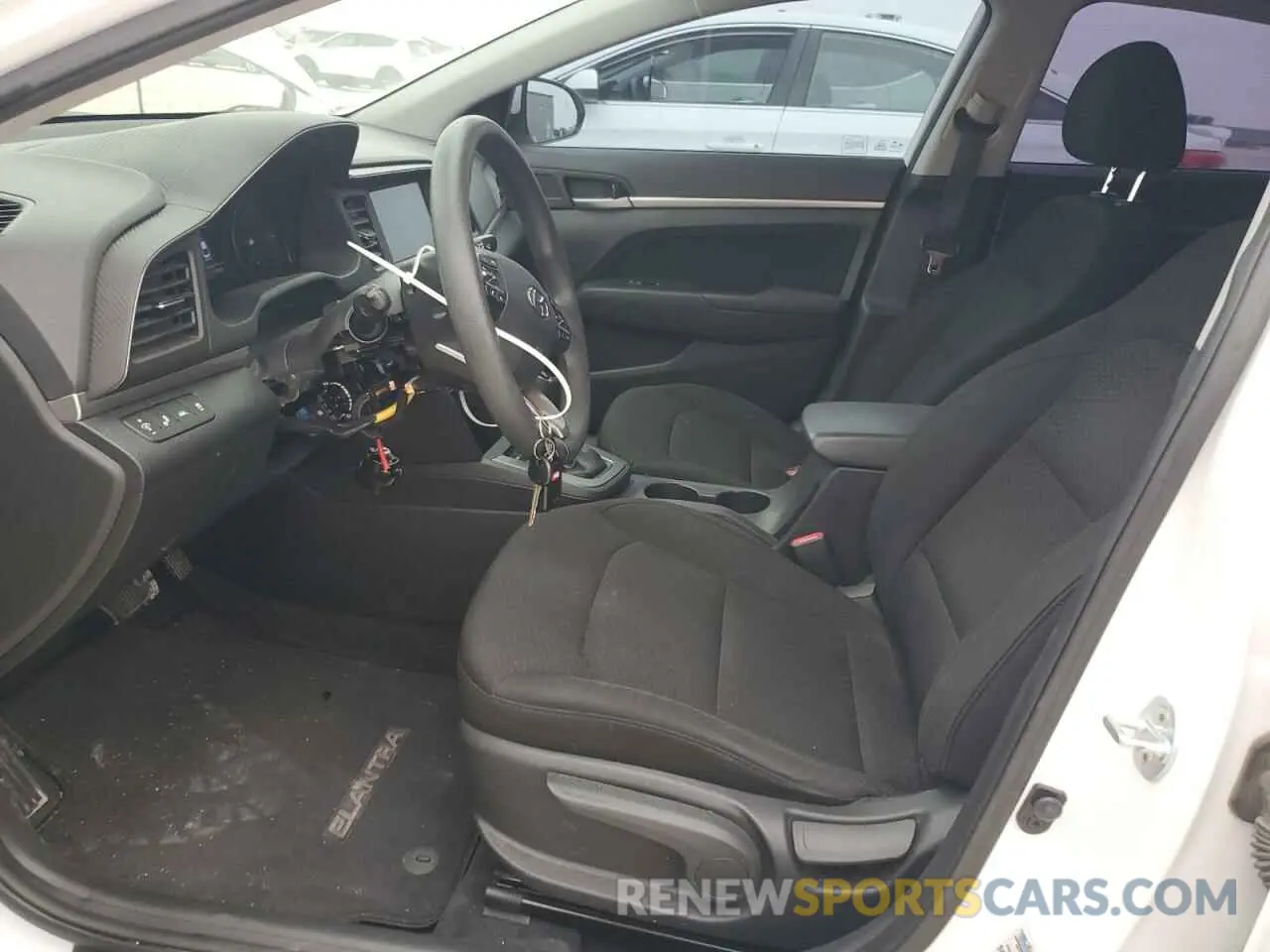 7 Photograph of a damaged car 5NPD84LF0KH475574 HYUNDAI ELANTRA 2019