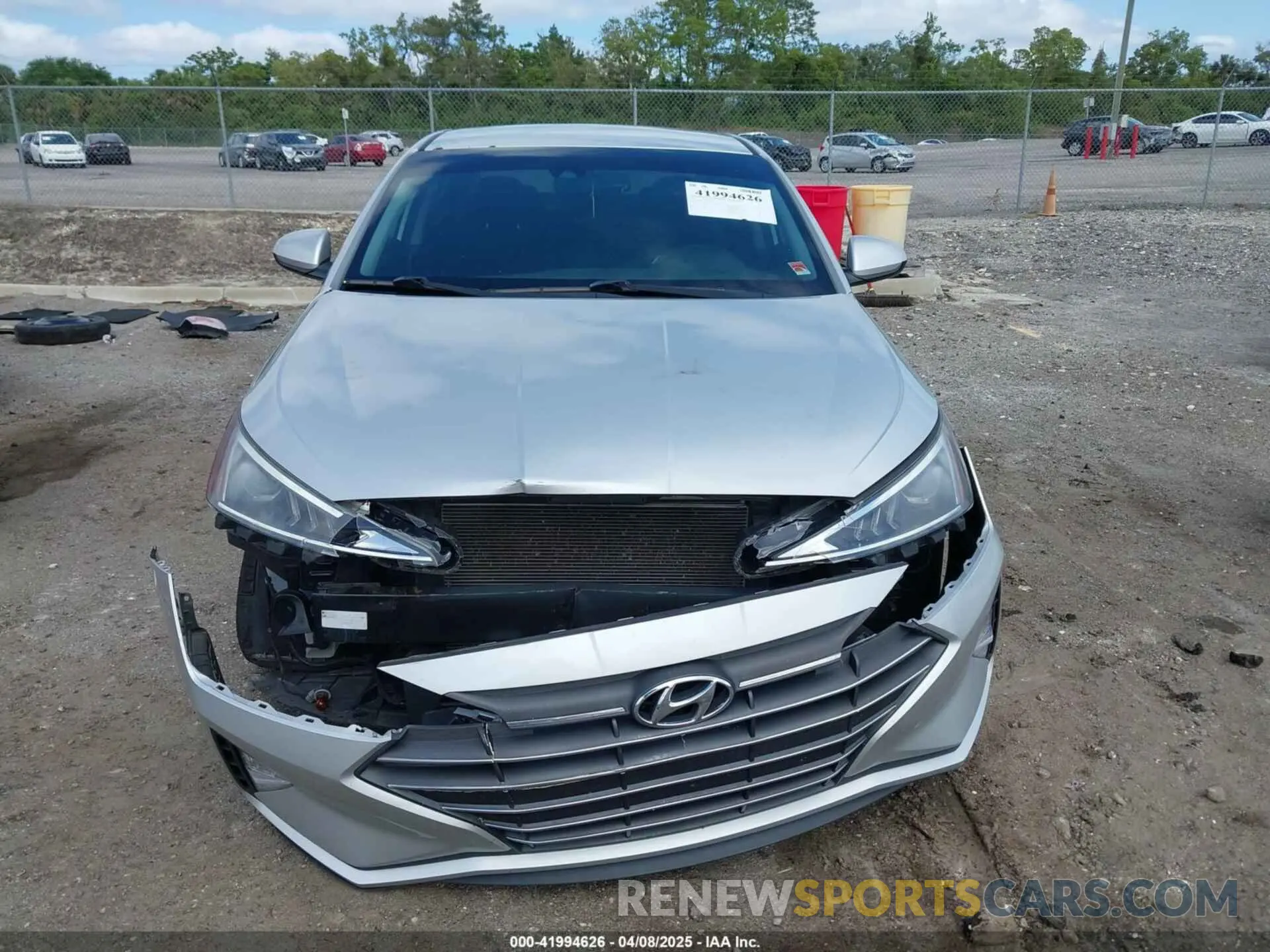 12 Photograph of a damaged car 5NPD84LF0KH475722 HYUNDAI ELANTRA 2019