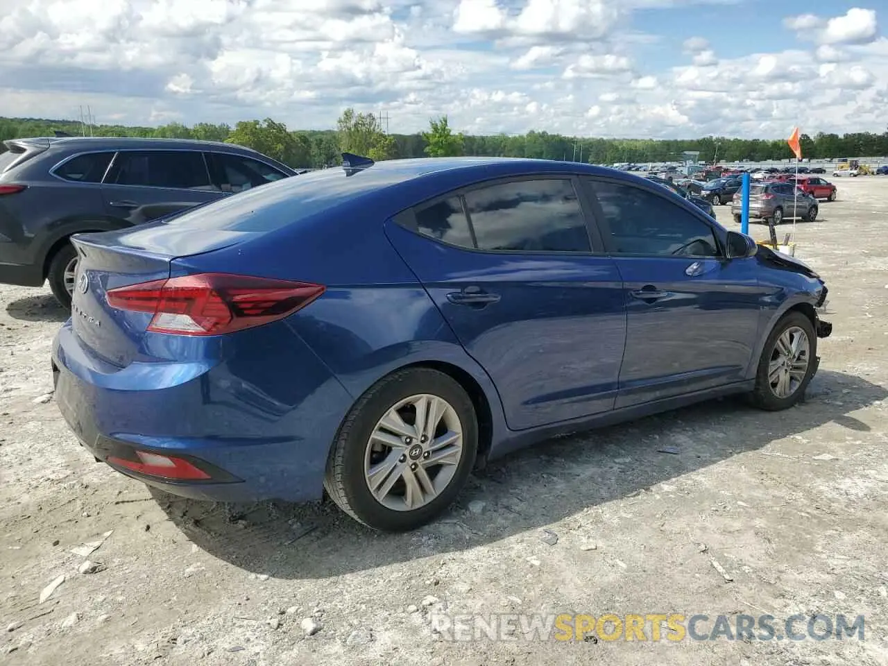 3 Photograph of a damaged car 5NPD84LF0KH485053 HYUNDAI ELANTRA 2019