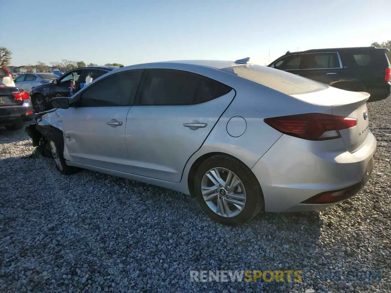2 Photograph of a damaged car 5NPD84LF0KH486395 HYUNDAI ELANTRA 2019