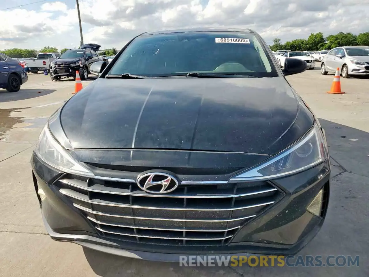 5 Photograph of a damaged car 5NPD84LF1KH409664 HYUNDAI ELANTRA 2019