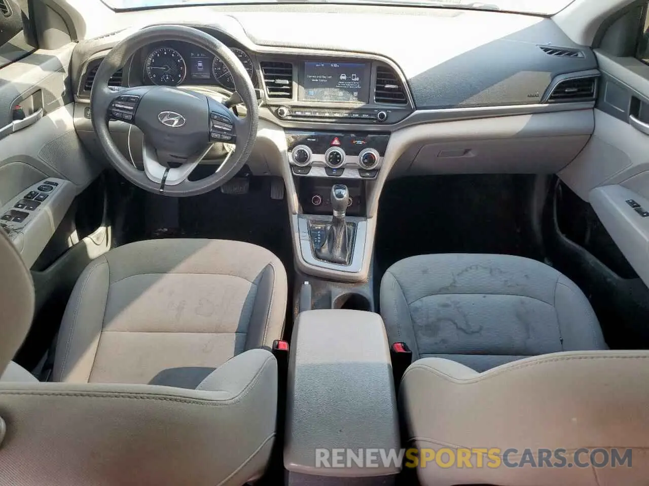 8 Photograph of a damaged car 5NPD84LF1KH409664 HYUNDAI ELANTRA 2019
