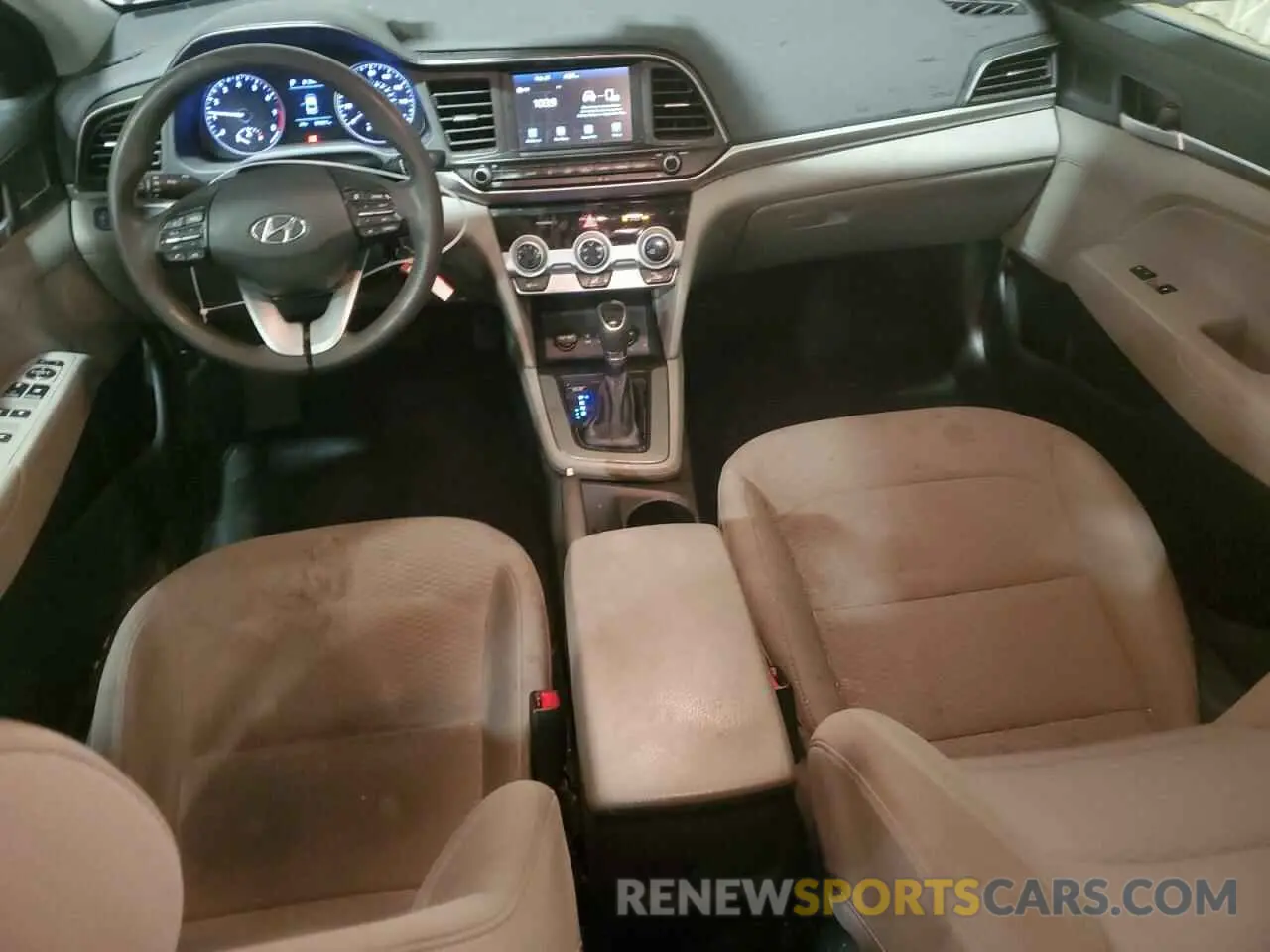 8 Photograph of a damaged car 5NPD84LF1KH412225 HYUNDAI ELANTRA 2019