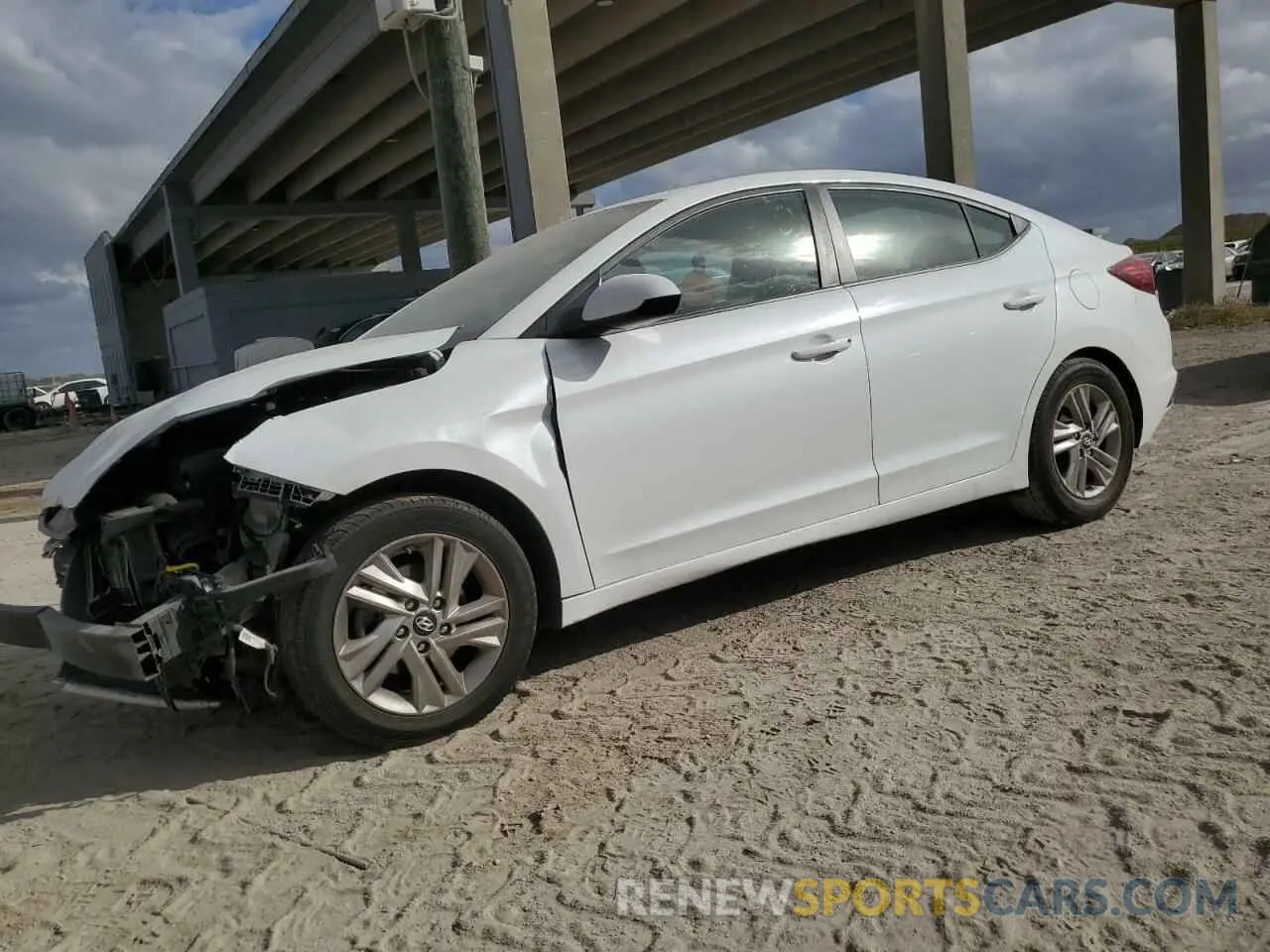 1 Photograph of a damaged car 5NPD84LF1KH420020 HYUNDAI ELANTRA 2019