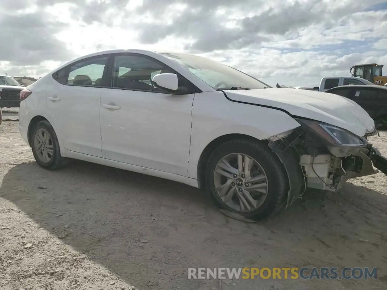 4 Photograph of a damaged car 5NPD84LF1KH420020 HYUNDAI ELANTRA 2019