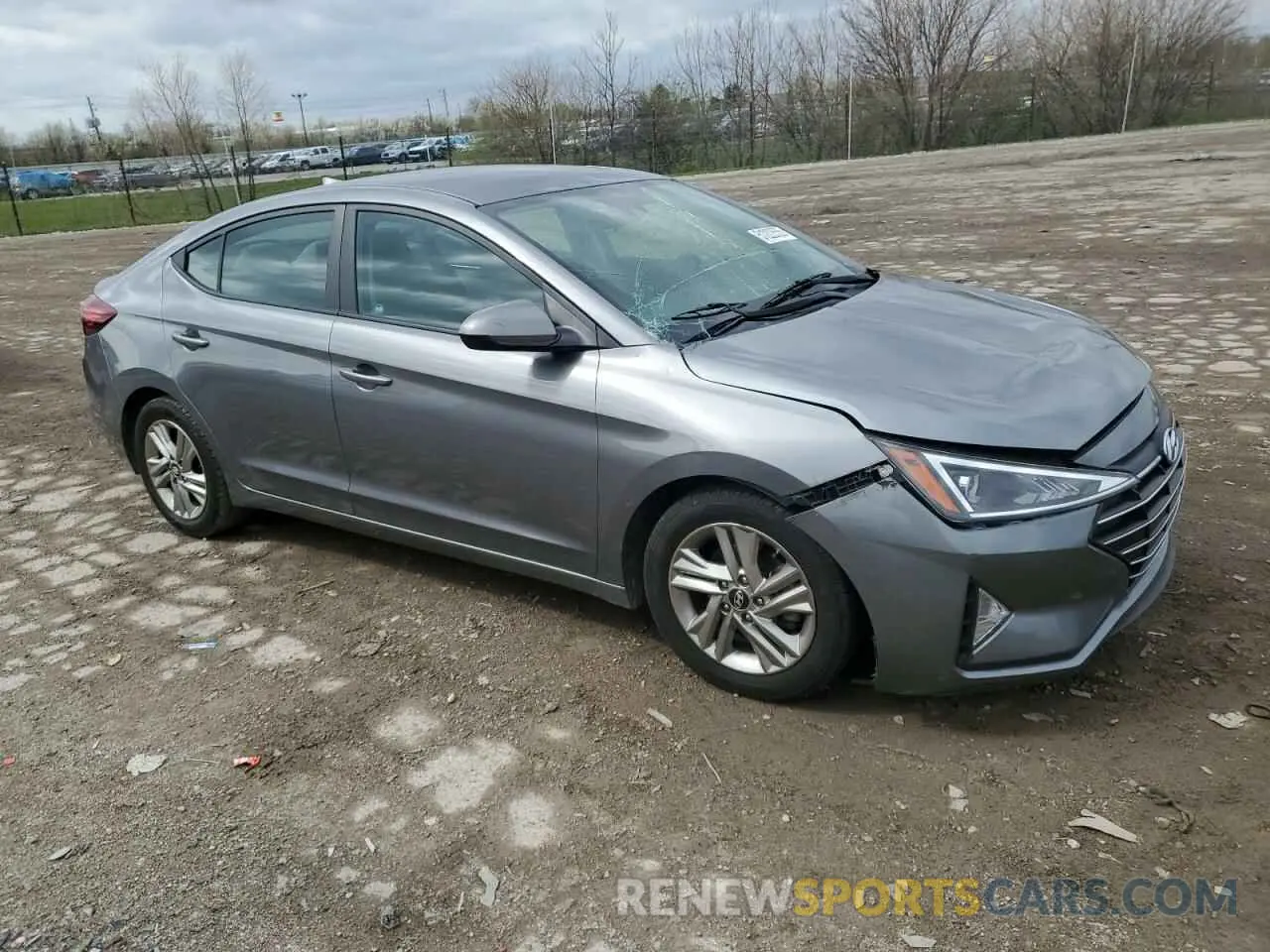 4 Photograph of a damaged car 5NPD84LF1KH421491 HYUNDAI ELANTRA 2019