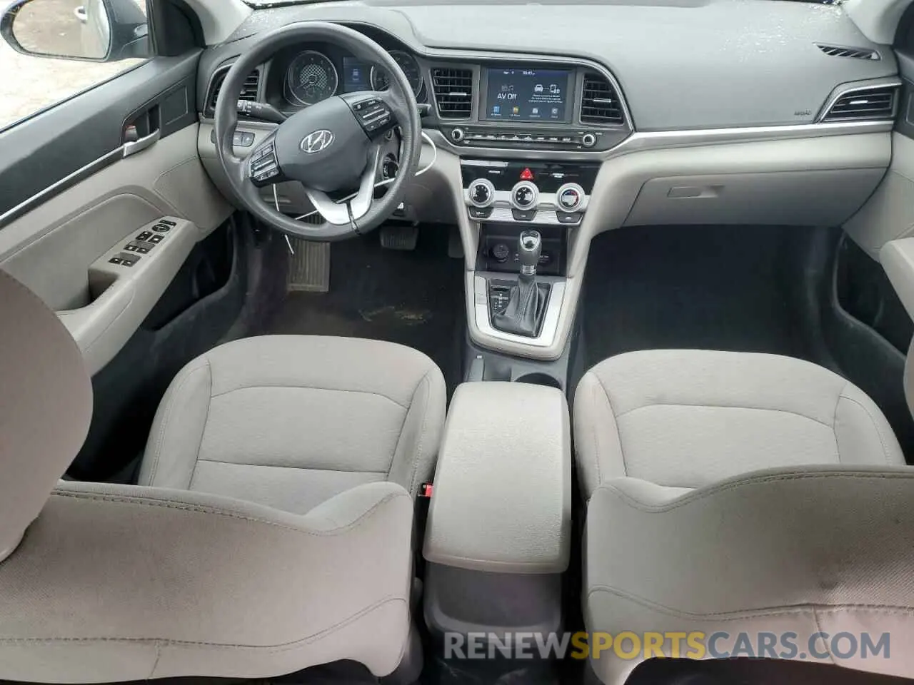 8 Photograph of a damaged car 5NPD84LF1KH421491 HYUNDAI ELANTRA 2019