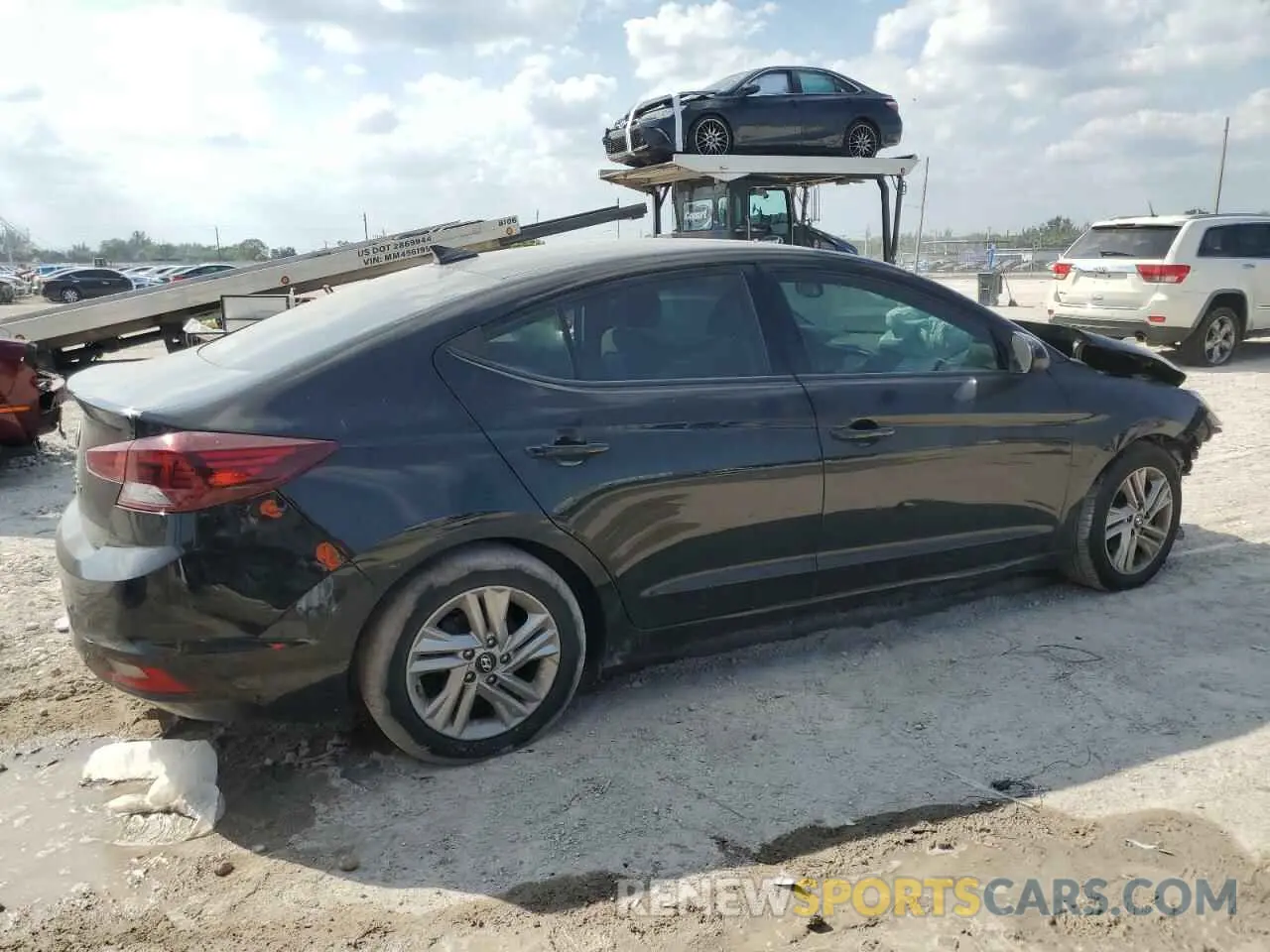 3 Photograph of a damaged car 5NPD84LF1KH436086 HYUNDAI ELANTRA 2019