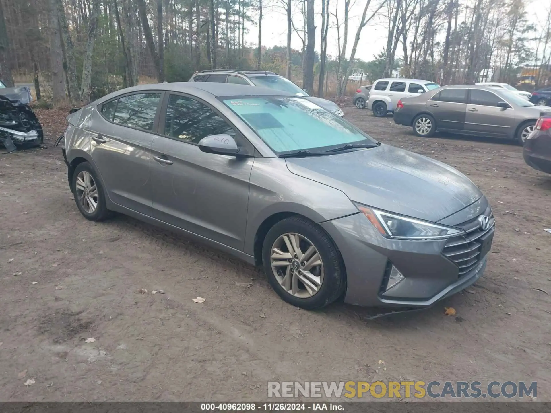 1 Photograph of a damaged car 5NPD84LF1KH443667 HYUNDAI ELANTRA 2019