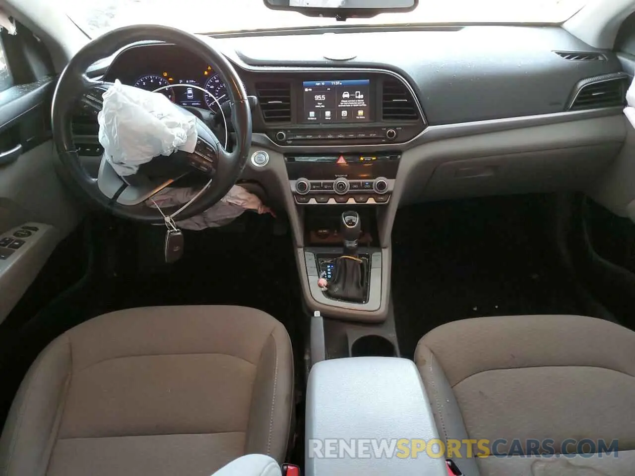 8 Photograph of a damaged car 5NPD84LF1KH444639 HYUNDAI ELANTRA 2019