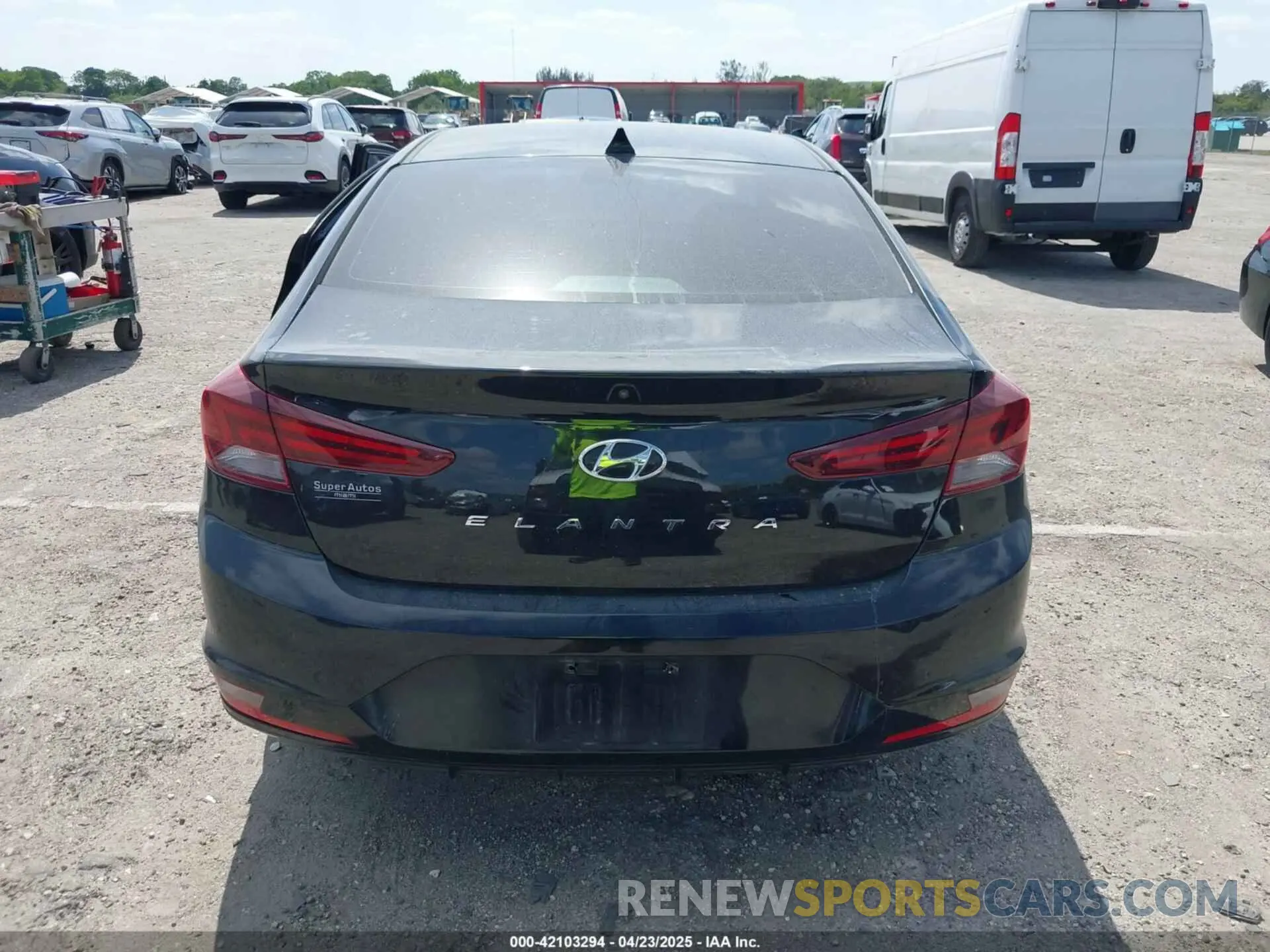16 Photograph of a damaged car 5NPD84LF1KH453423 HYUNDAI ELANTRA 2019