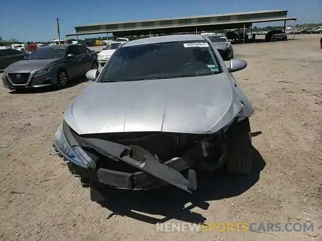11 Photograph of a damaged car 5NPD84LF1KH478922 HYUNDAI ELANTRA 2019