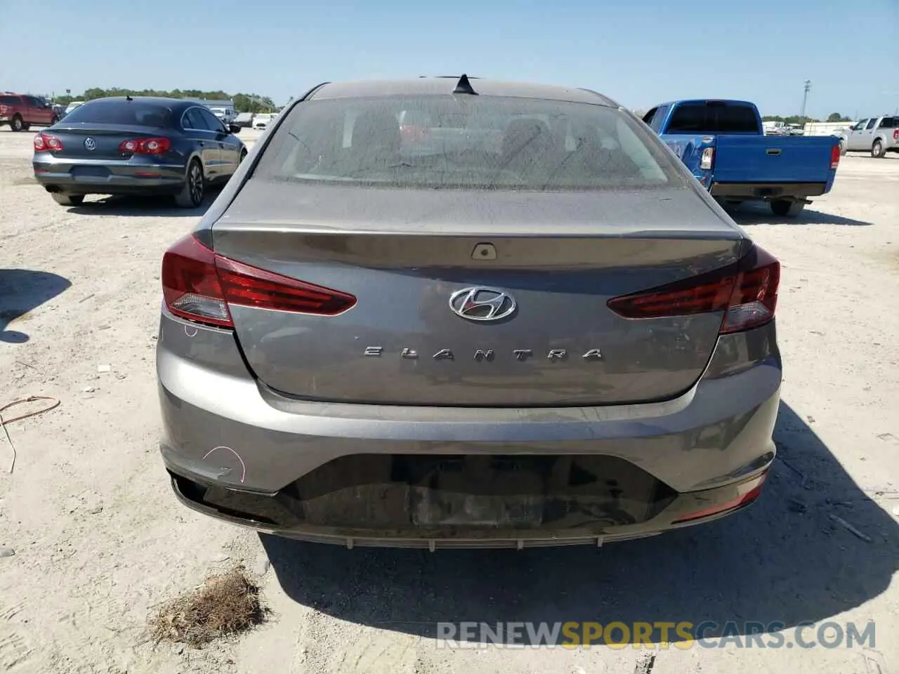 6 Photograph of a damaged car 5NPD84LF2KH405588 HYUNDAI ELANTRA 2019