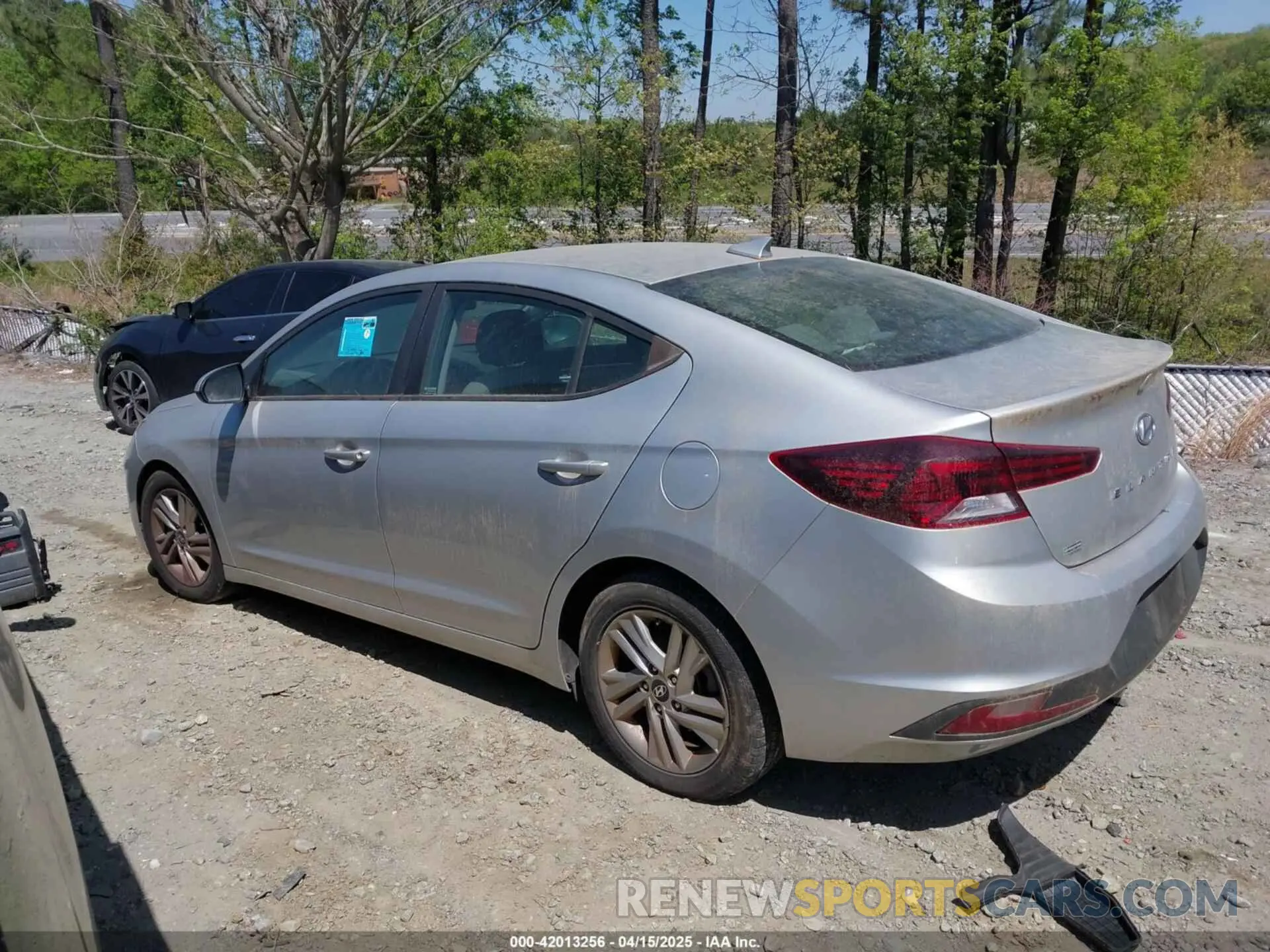 13 Photograph of a damaged car 5NPD84LF2KH413125 HYUNDAI ELANTRA 2019