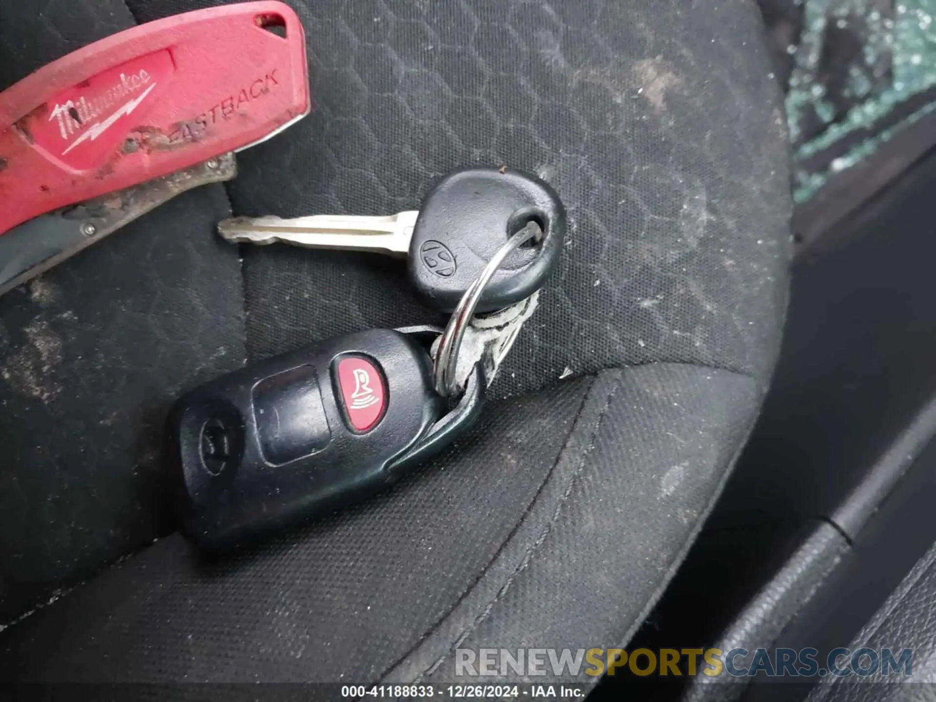 11 Photograph of a damaged car 5NPD84LF2KH414484 HYUNDAI ELANTRA 2019