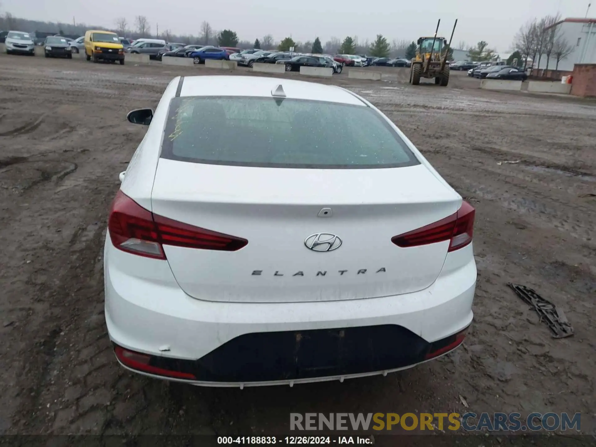 16 Photograph of a damaged car 5NPD84LF2KH414484 HYUNDAI ELANTRA 2019
