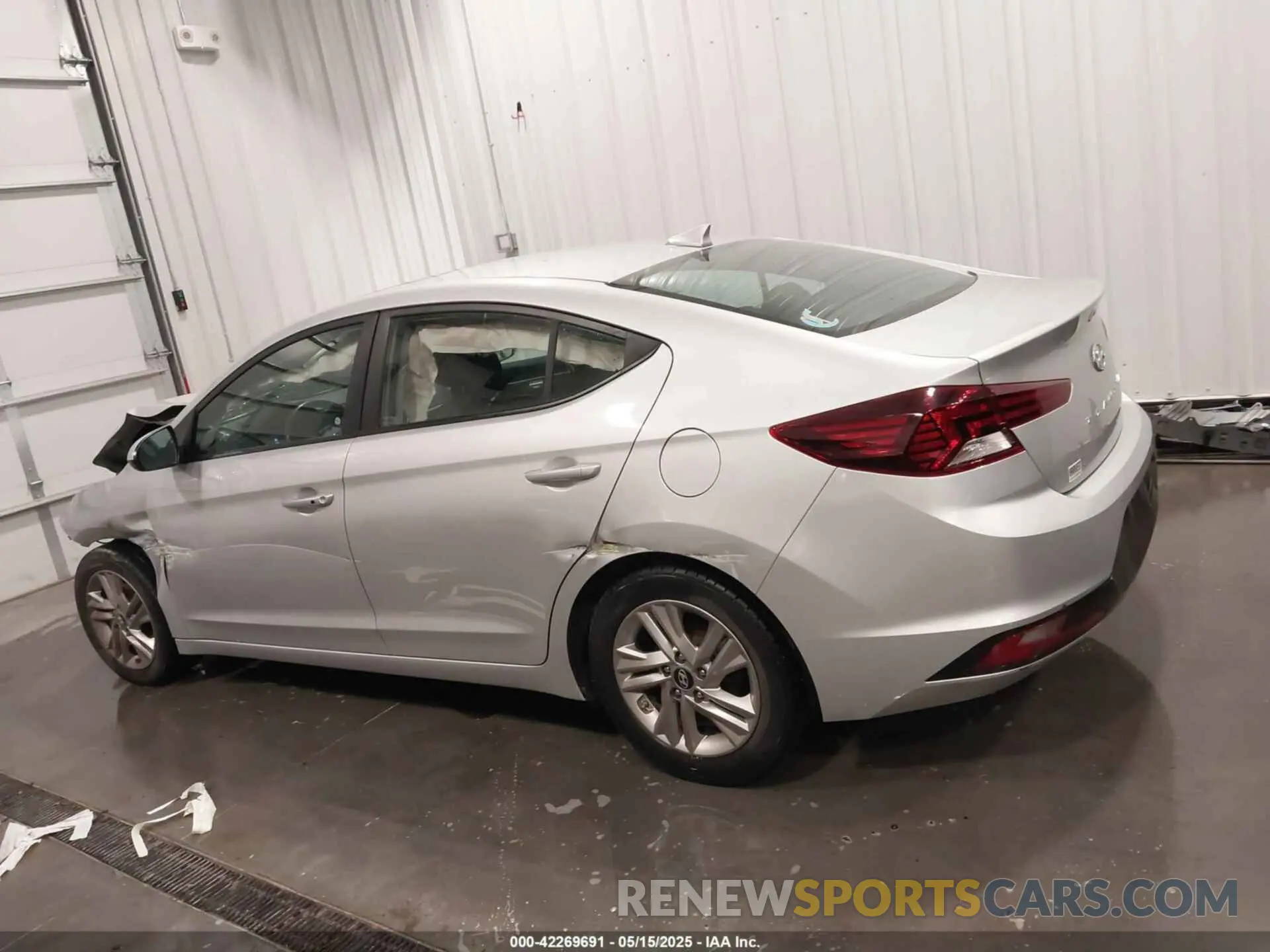 14 Photograph of a damaged car 5NPD84LF2KH421550 HYUNDAI ELANTRA 2019
