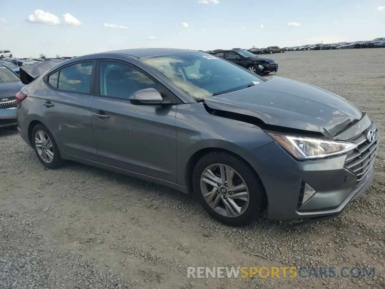 4 Photograph of a damaged car 5NPD84LF2KH432175 HYUNDAI ELANTRA 2019