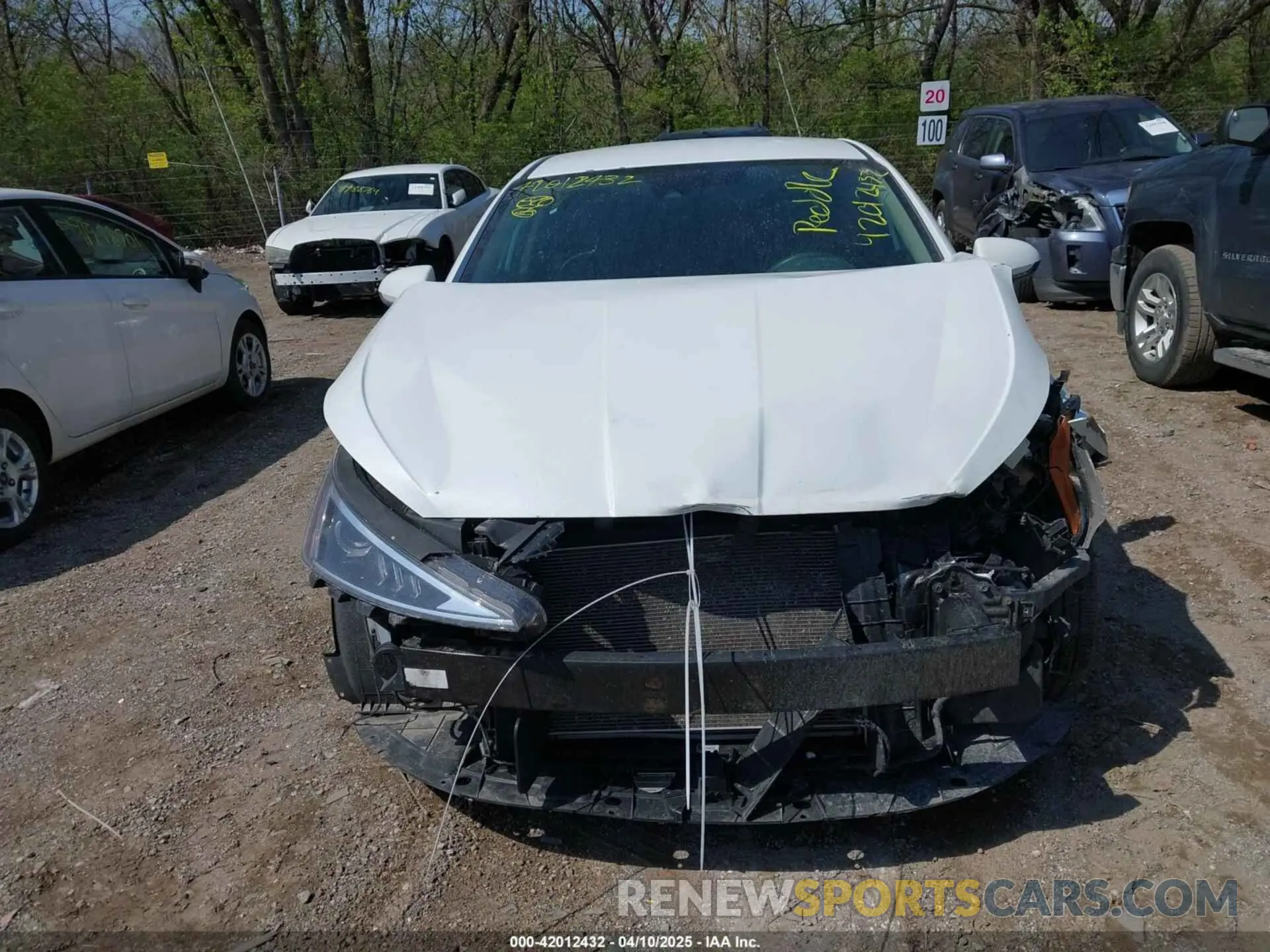 13 Photograph of a damaged car 5NPD84LF2KH439918 HYUNDAI ELANTRA 2019