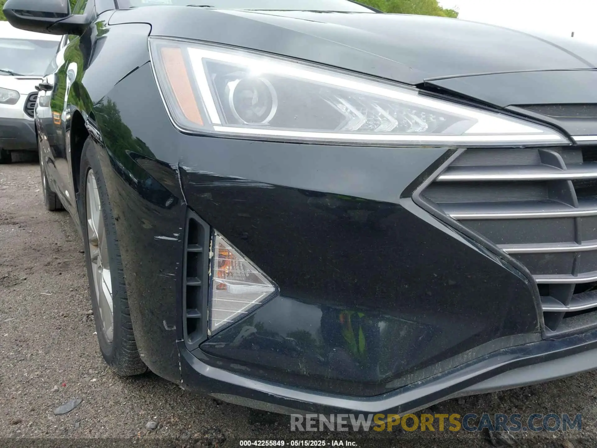 6 Photograph of a damaged car 5NPD84LF2KH443953 HYUNDAI ELANTRA 2019