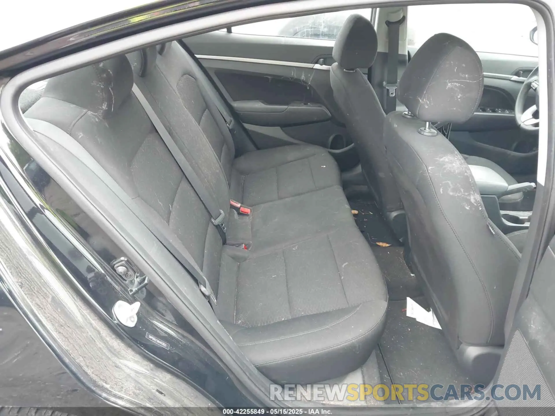 8 Photograph of a damaged car 5NPD84LF2KH443953 HYUNDAI ELANTRA 2019