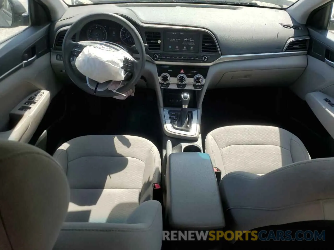 8 Photograph of a damaged car 5NPD84LF2KH453561 HYUNDAI ELANTRA 2019