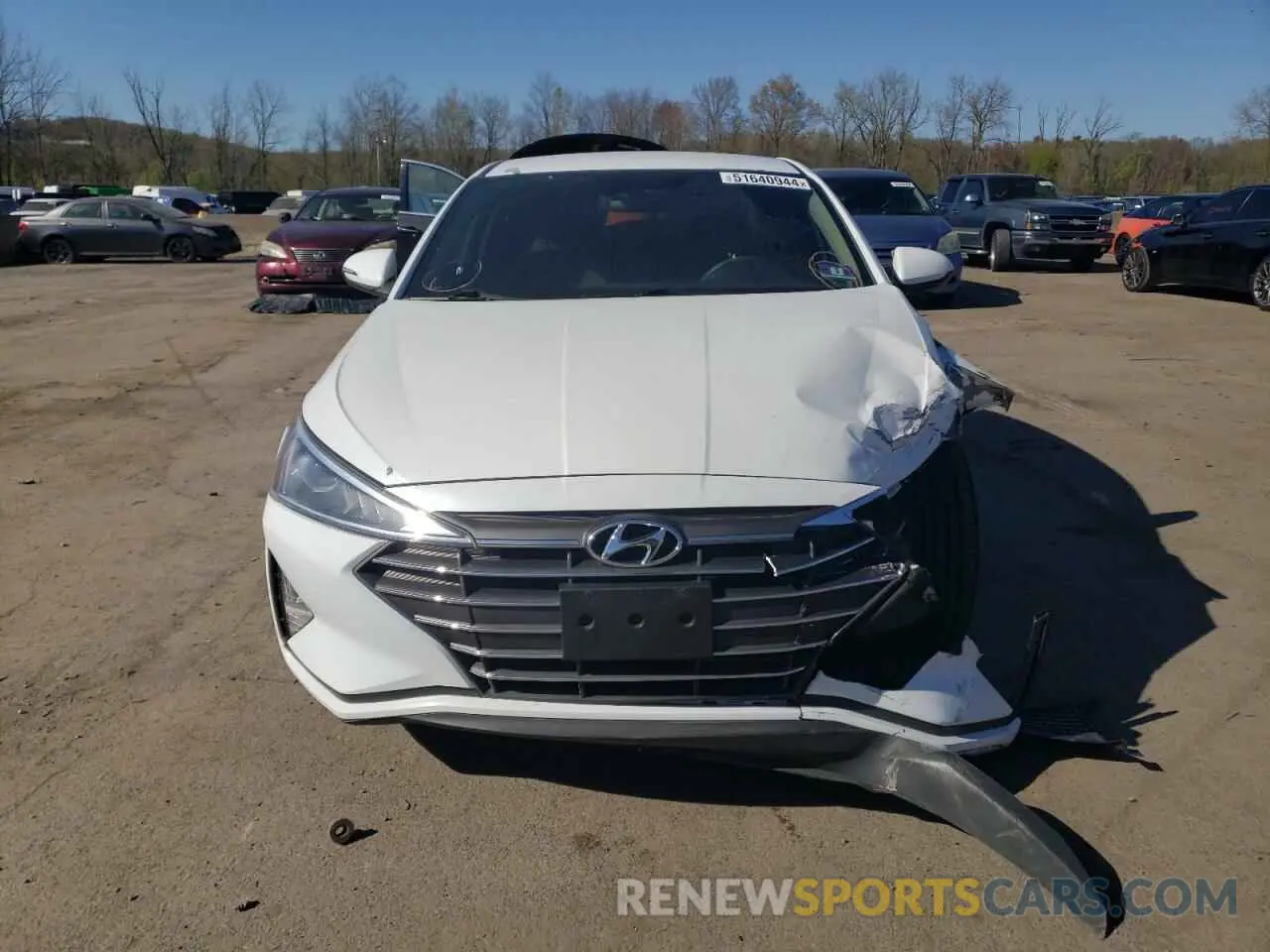 5 Photograph of a damaged car 5NPD84LF2KH455939 HYUNDAI ELANTRA 2019