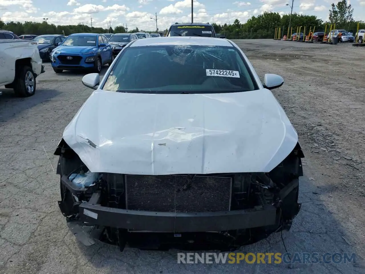 5 Photograph of a damaged car 5NPD84LF2KH457092 HYUNDAI ELANTRA 2019