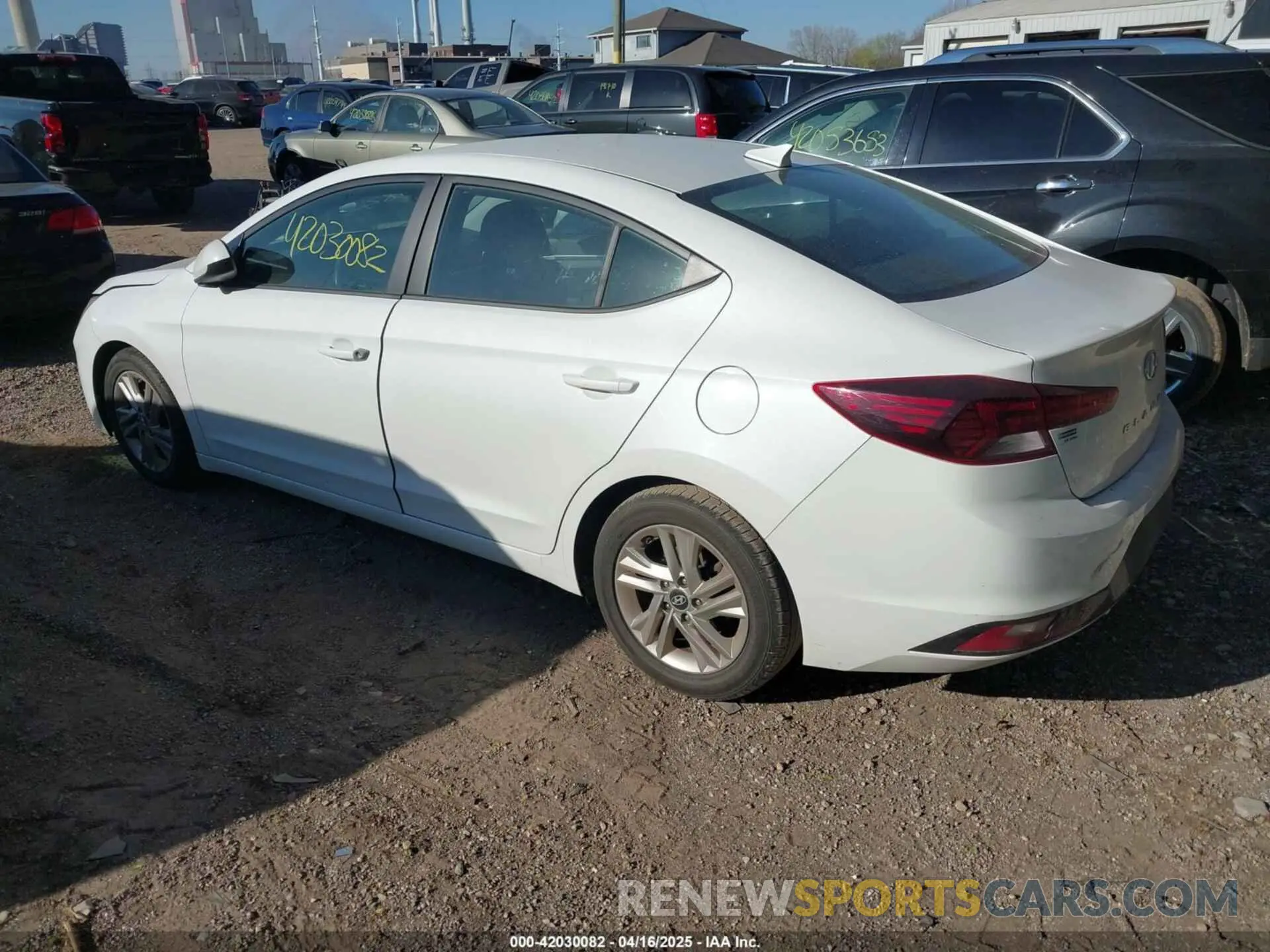 3 Photograph of a damaged car 5NPD84LF2KH459893 HYUNDAI ELANTRA 2019