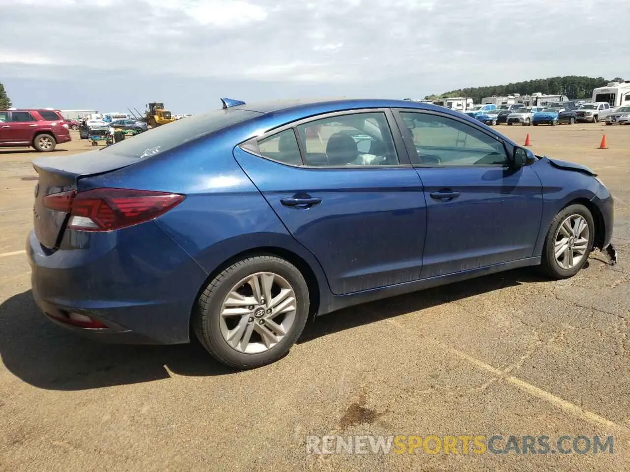 3 Photograph of a damaged car 5NPD84LF2KH468089 HYUNDAI ELANTRA 2019