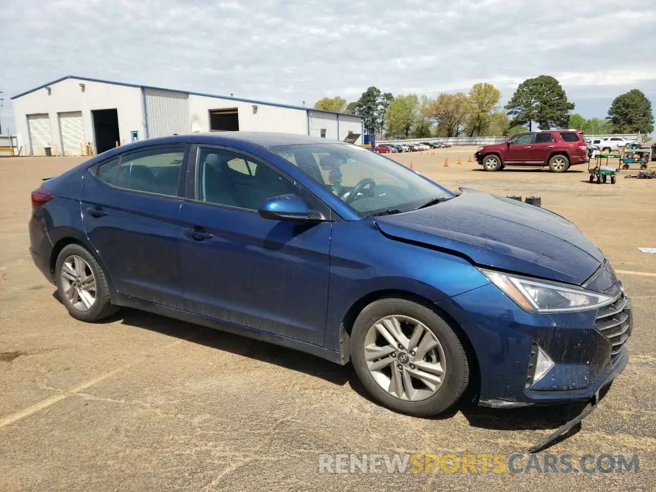 4 Photograph of a damaged car 5NPD84LF2KH468089 HYUNDAI ELANTRA 2019