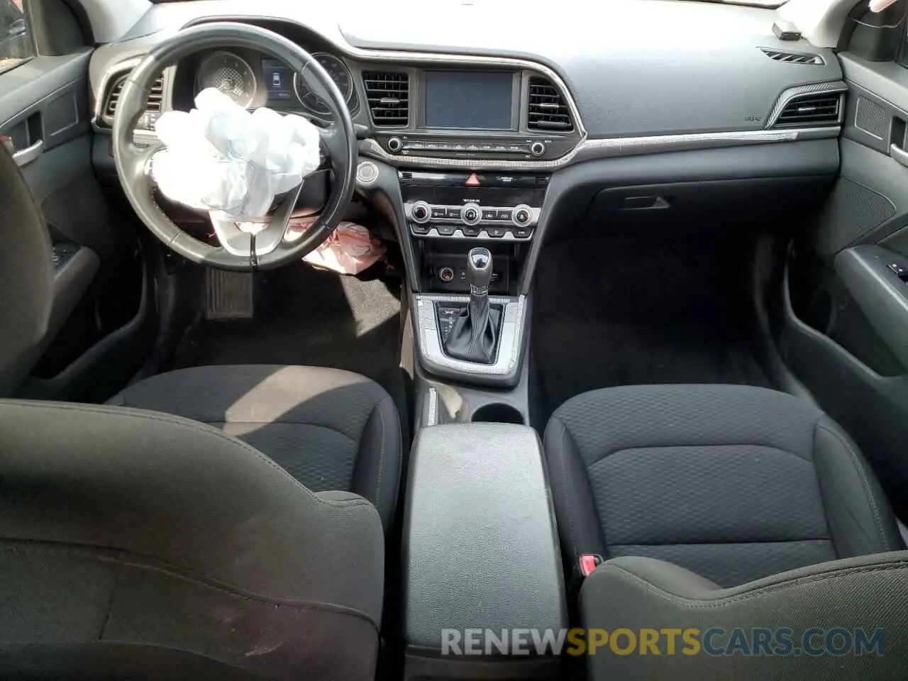 8 Photograph of a damaged car 5NPD84LF2KH469582 HYUNDAI ELANTRA 2019