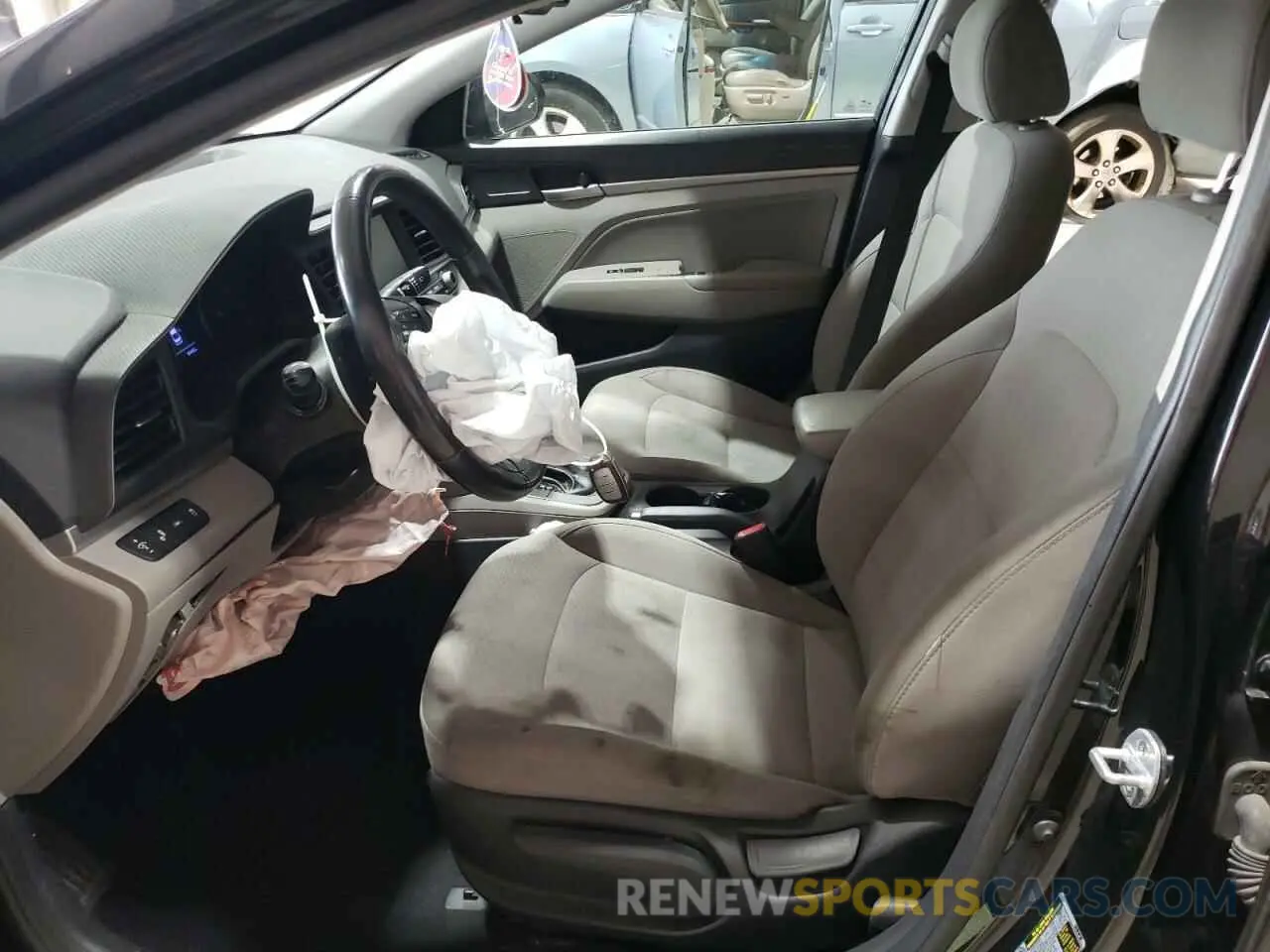 7 Photograph of a damaged car 5NPD84LF2KH471476 HYUNDAI ELANTRA 2019