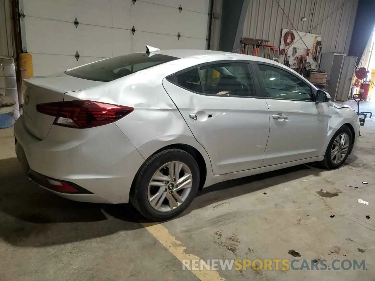 3 Photograph of a damaged car 5NPD84LF2KH493753 HYUNDAI ELANTRA 2019