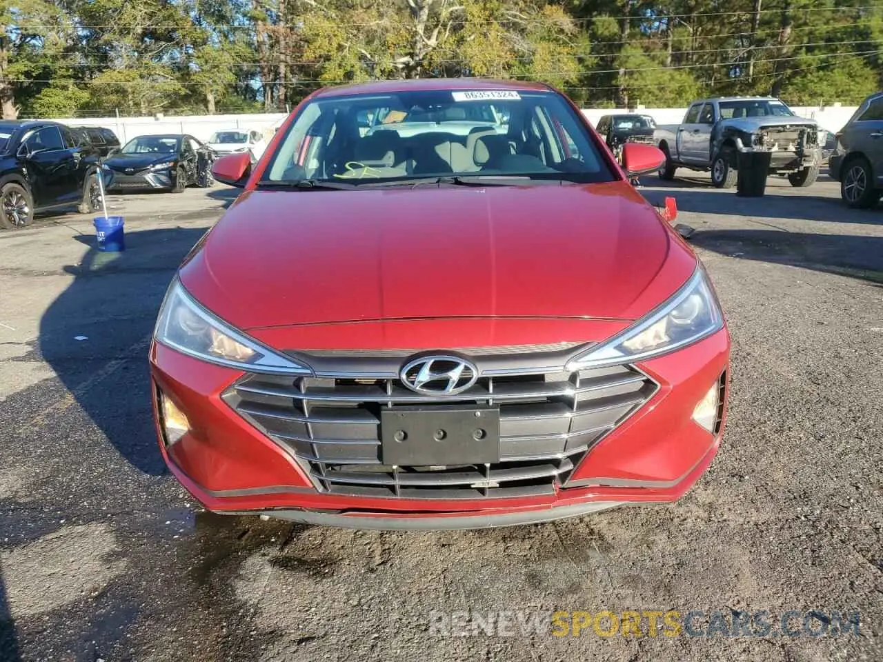 5 Photograph of a damaged car 5NPD84LF3KH406653 HYUNDAI ELANTRA 2019